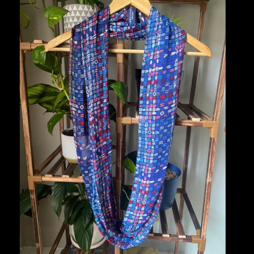 Chase - Infinity Scarf